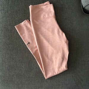 Nike Dri-fit leggings (peach)